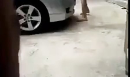 جوجه دیکوی بدهی را با فیلم سکسی خارجی دختر دهان و پیس می کند