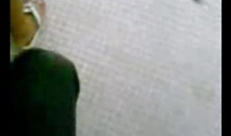 پدر بی زبانه دختر جوان خود را دانلود فیلم سکس با دختر با محارم روی آلت تناسلی کشید.
