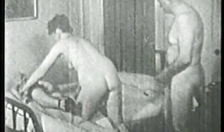 بکارت جوجه جوان روسی فیلم سکس با دوست پسر محروم است